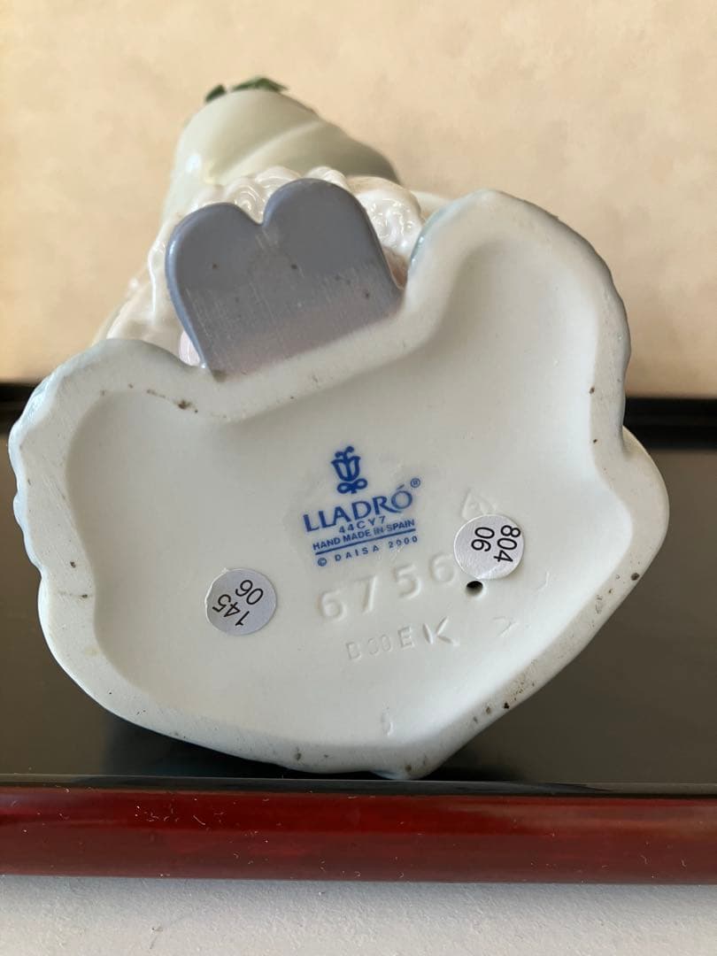 【リアドロ】愛らしい花摘みのお人形