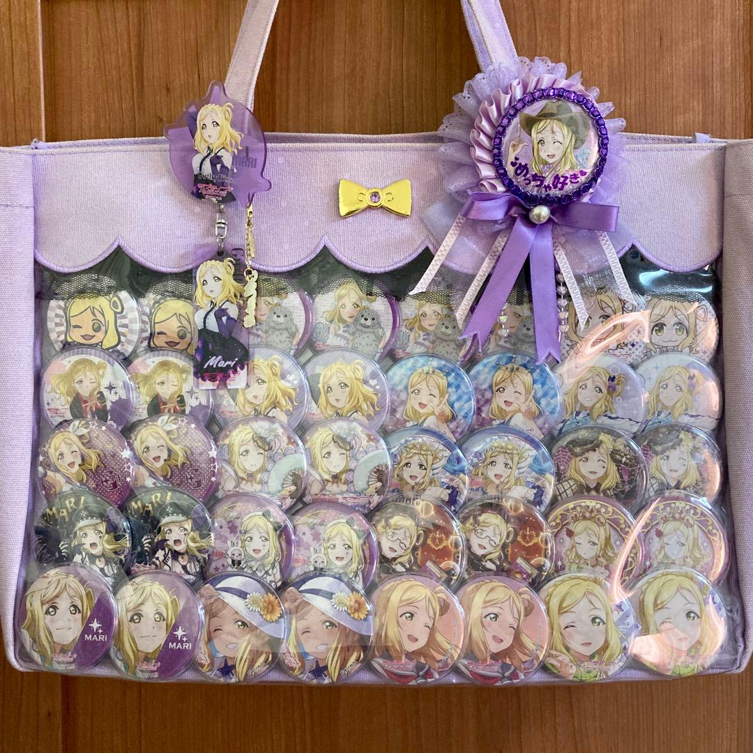 小原鞠莉 缶バッジ 痛バッグ - メルカリ