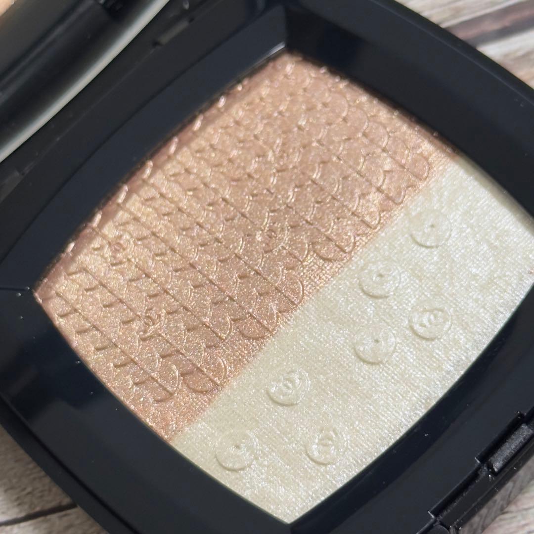 新品未使用 シャネル デュオ プ―ドゥル ルミエール　フェイス パウダー