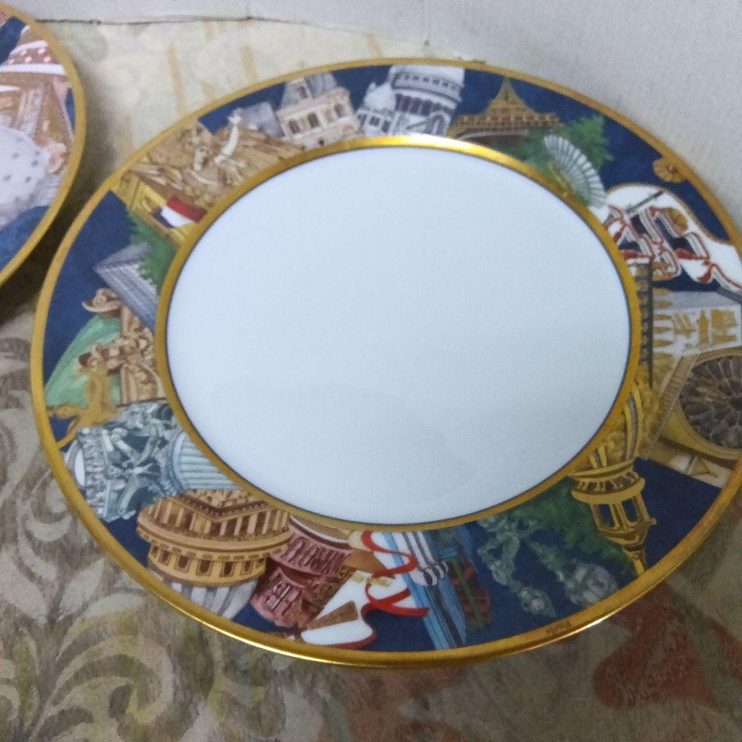 ローズリリーベルナルドメトロポール　 ローマ　パリ