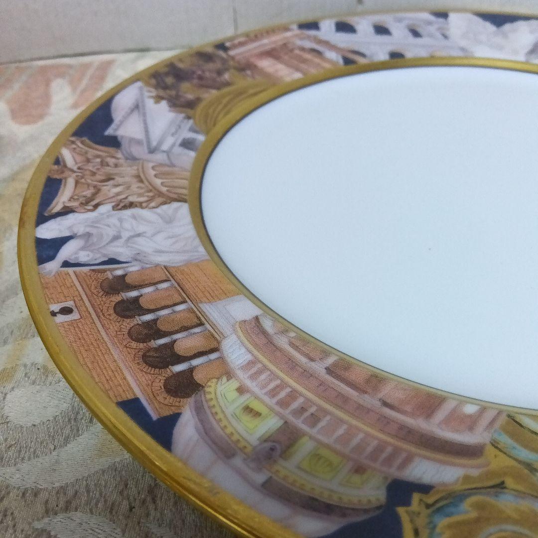 ローズリリーベルナルドメトロポール　 ローマ　パリ