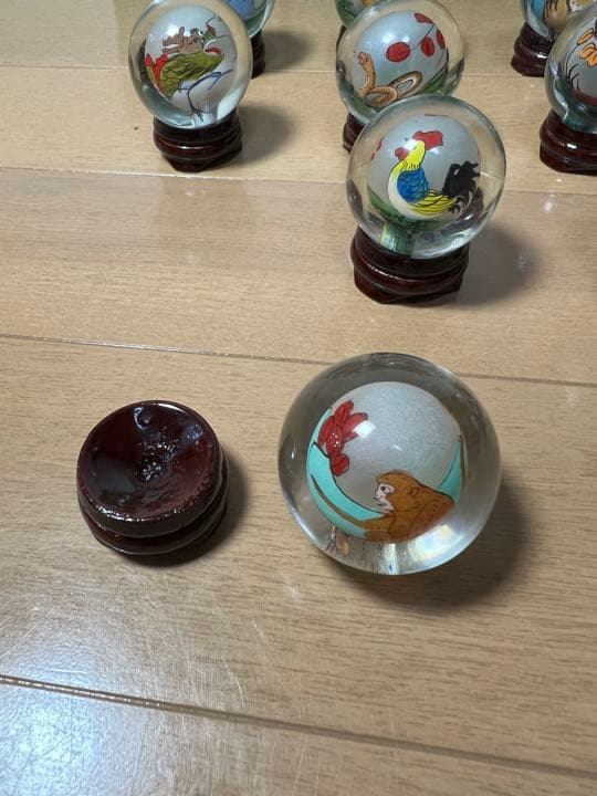 755 中国伝統工藝　十二支　内絵丸玉ガラス球　未使用　　　　有田焼