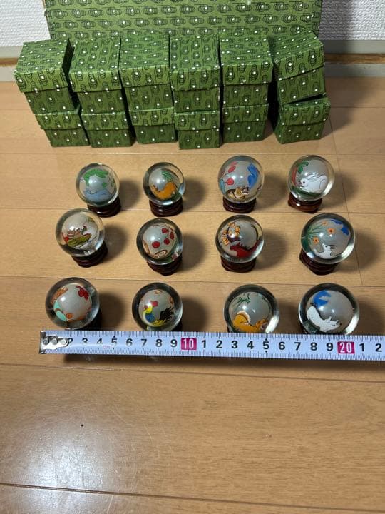 755 中国伝統工藝　十二支　内絵丸玉ガラス球　未使用　　　　有田焼