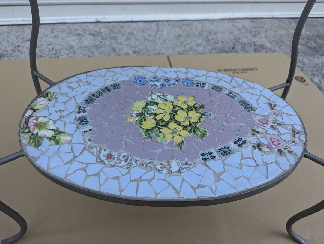 カナダ製　ヴィンテージ モザイクタイル 2段ティースタンド サイドテーブル