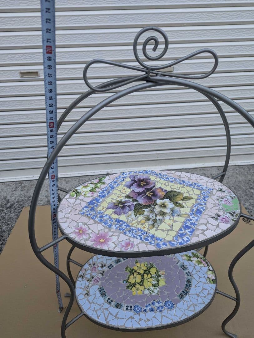 カナダ製　ヴィンテージ モザイクタイル 2段ティースタンド サイドテーブル