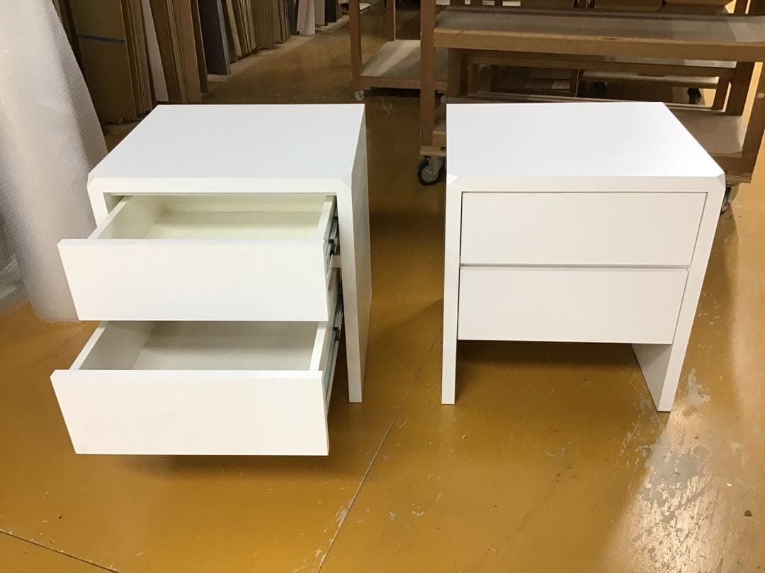 ホワイト木製サイドテーブル 2引き出し