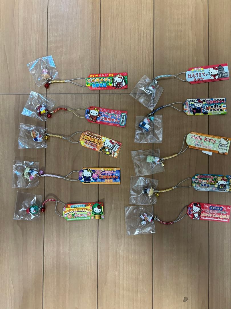 ご当地キティ　ストラップ　77個セット　バラ売り不可
