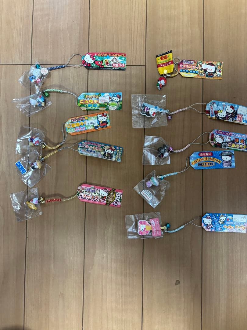 ご当地キティ　ストラップ　77個セット　バラ売り不可