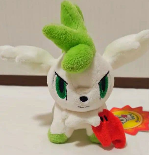 【タグ付き】ポケモンセンター限定 シェイミ ぬいぐるみ（スカイフォルム）