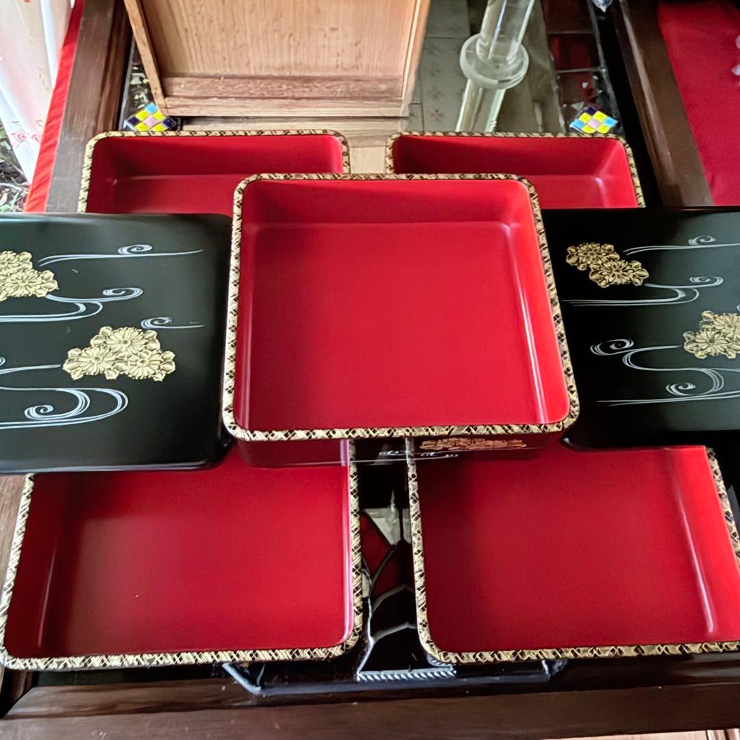 2208様感謝‼JAPAN輪島工房特製沈金『曲水菊づくし』輪島 五段重箱2枚蓋