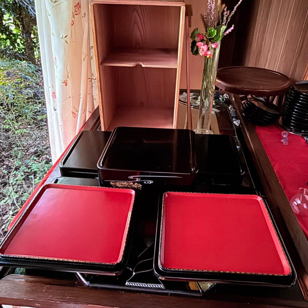 2208様感謝‼JAPAN輪島工房特製沈金『曲水菊づくし』輪島 五段重箱2枚蓋