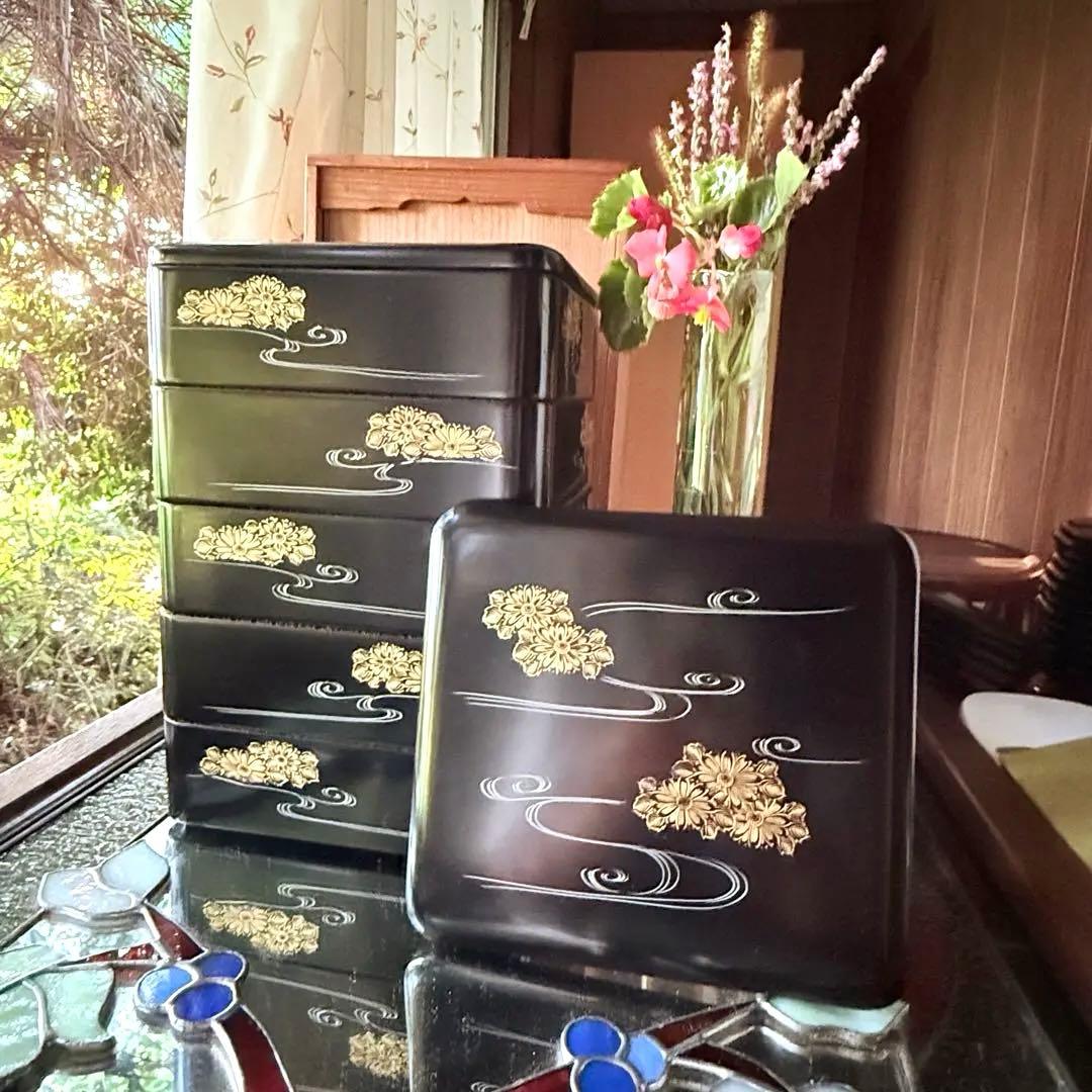 2208様感謝‼JAPAN輪島工房特製沈金『曲水菊づくし』輪島 五段重箱2枚蓋