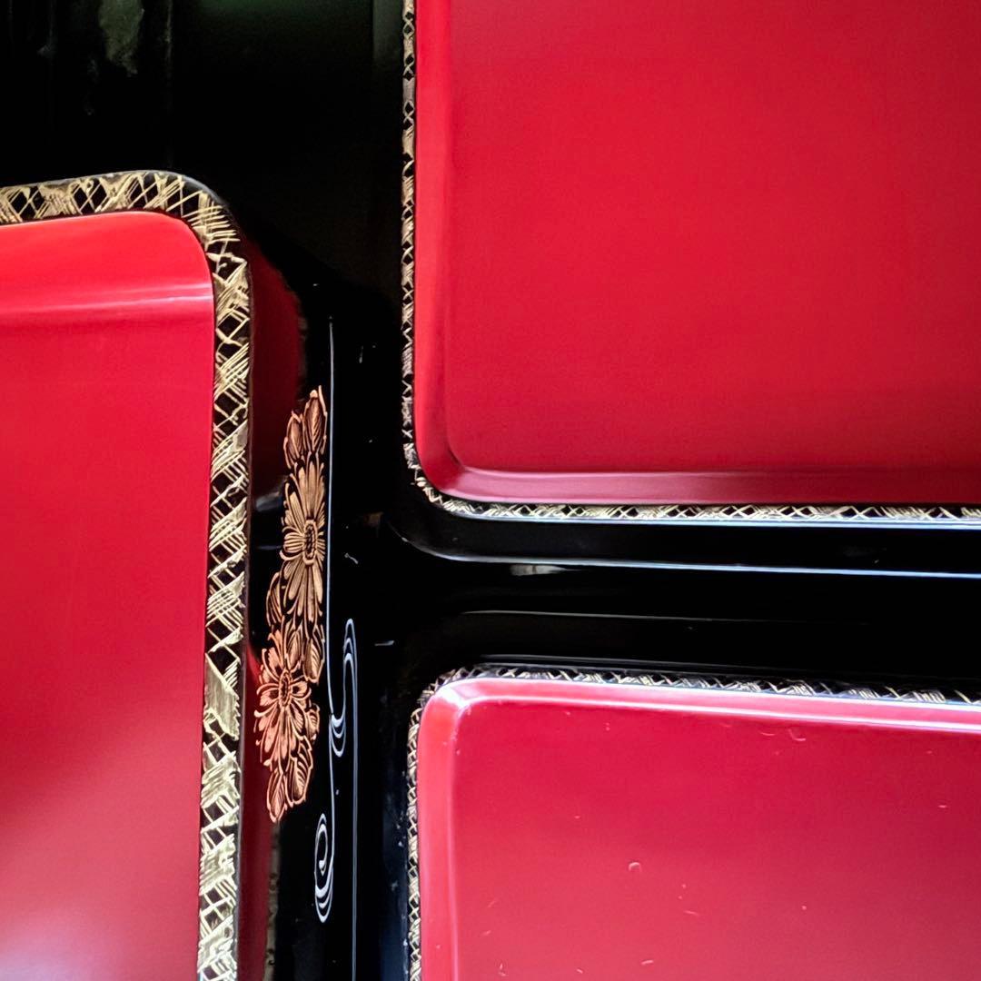 2208様感謝‼JAPAN輪島工房特製沈金『曲水菊づくし』輪島 五段重箱2枚蓋