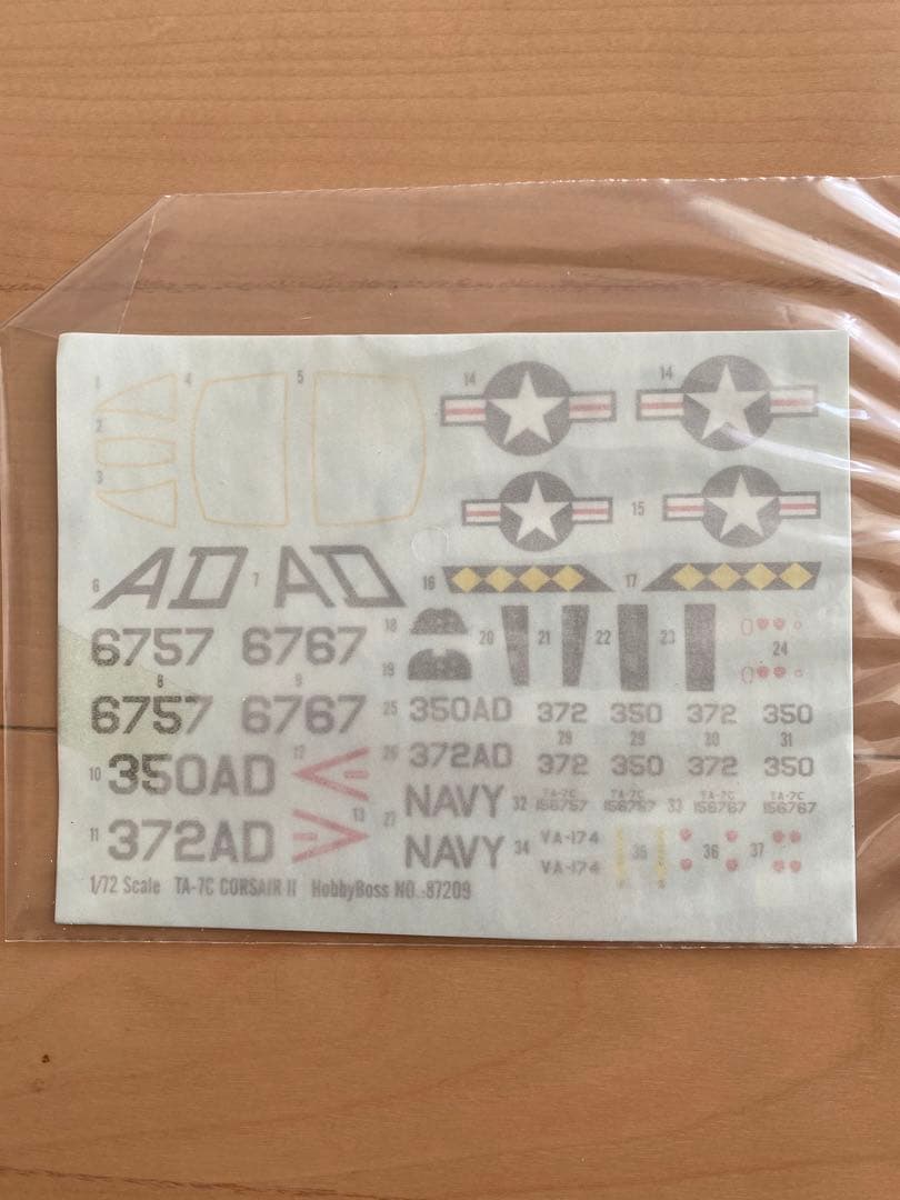 A-7コルセアII組み立てキット満足5機セット限定1名 - メルカリ