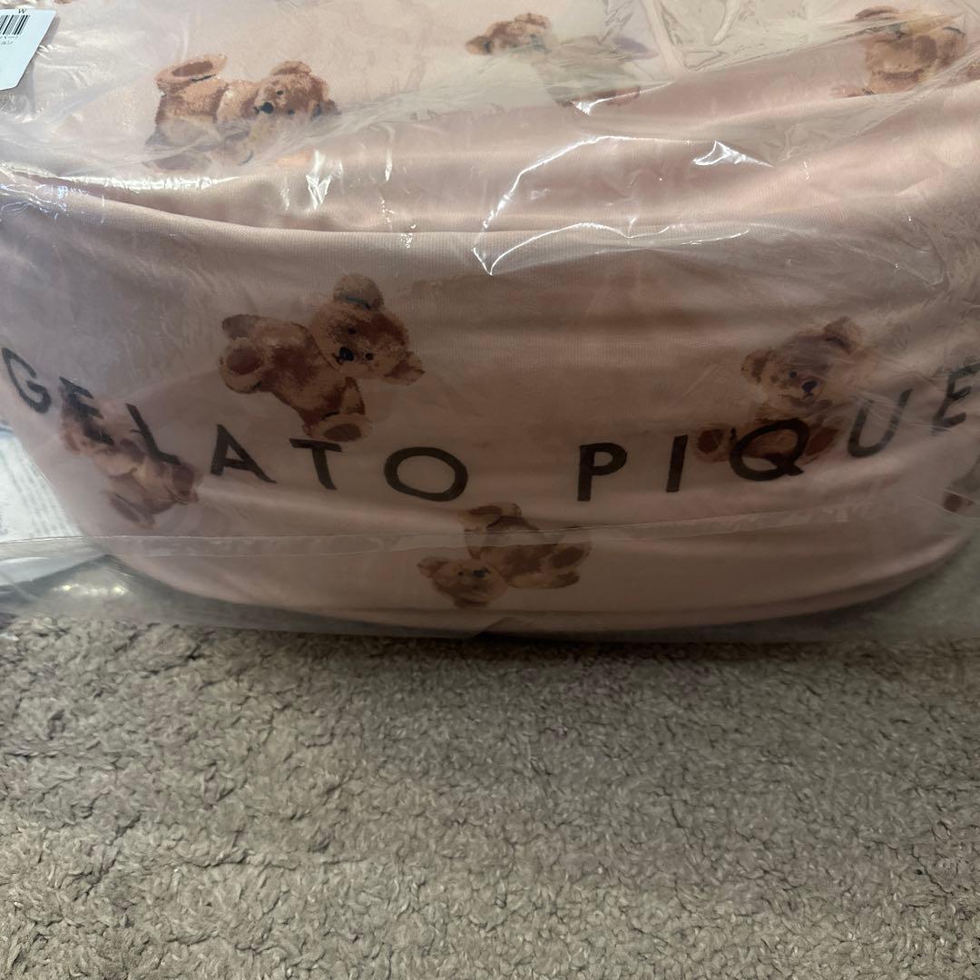 新品 ONLINE限定 gelato pique ベアモチーフ ビーズクッション