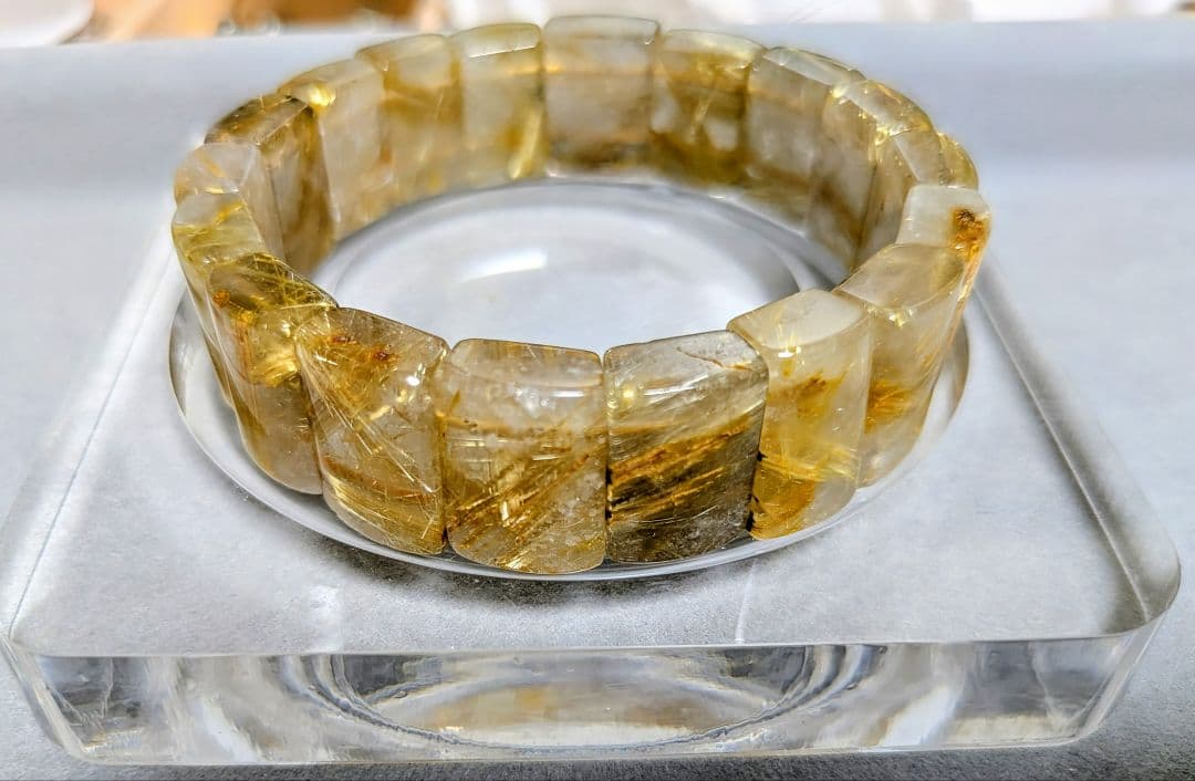 タイチンルチルクォーツバンクル　内径18cm