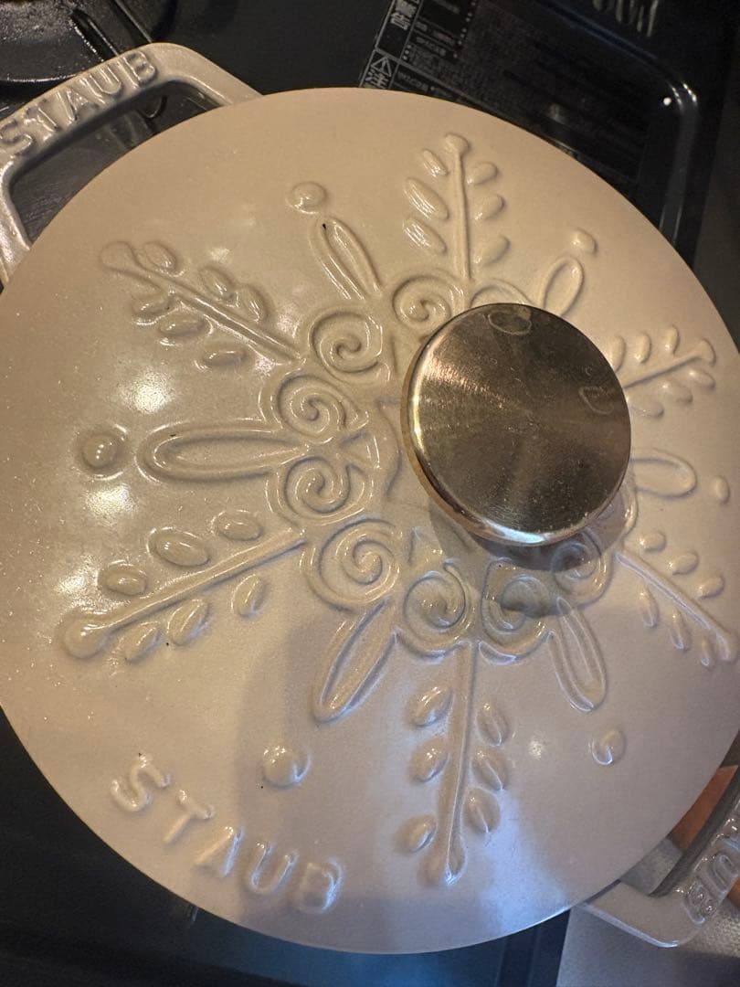 ストウブ　正規品　staub ワナベS　16センチ スノーフレーク リネン