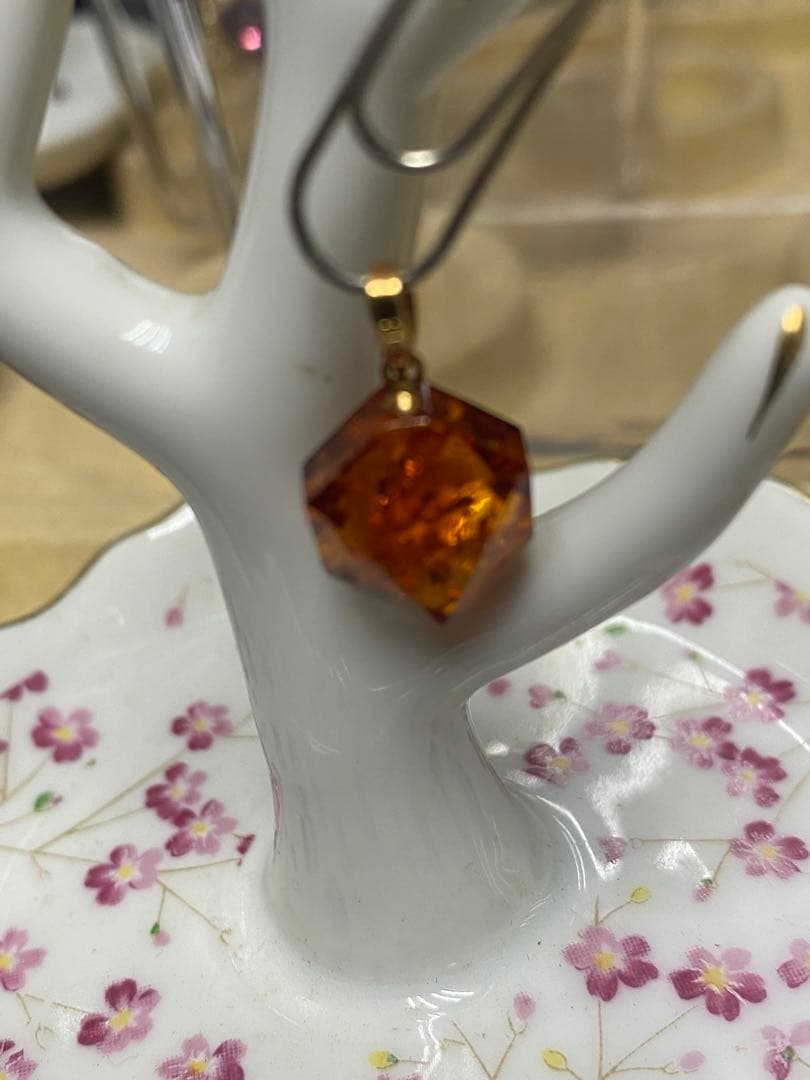 琥珀 六角形ペンダント k18