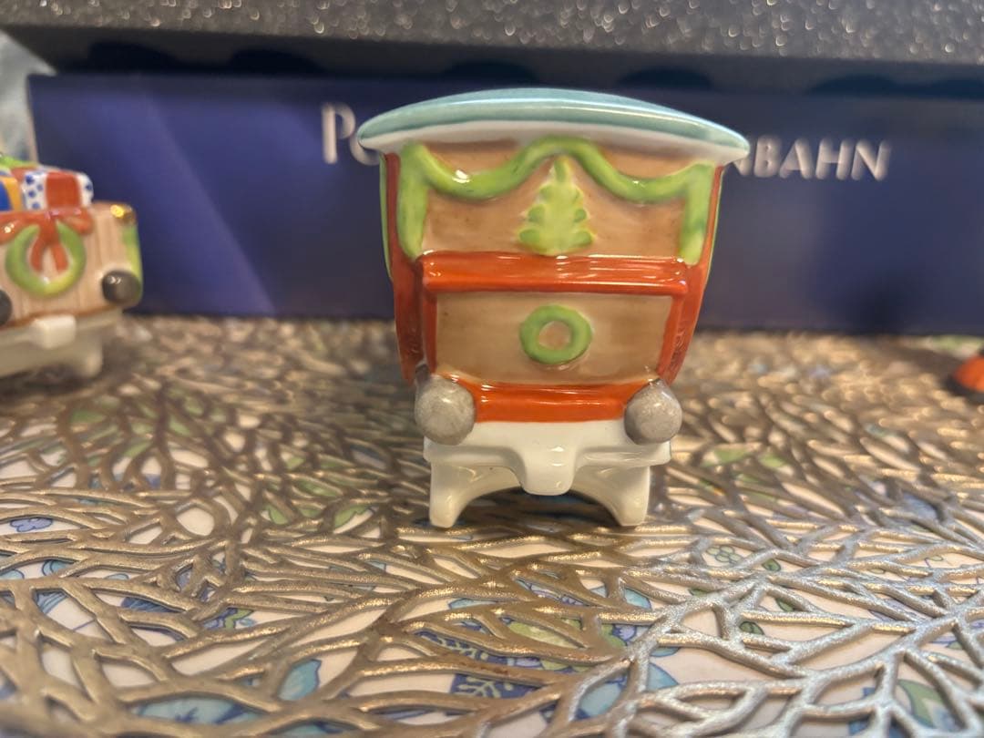 フッチェンロイター　クリスマス機関車 陶器製 新品未使用未開封品　限定版