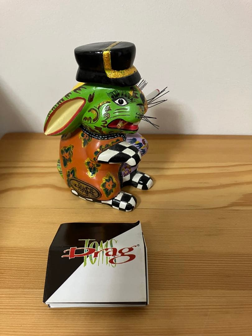 希少TOMS Drag/ トムズ　ドラッグ うさぎ　置物