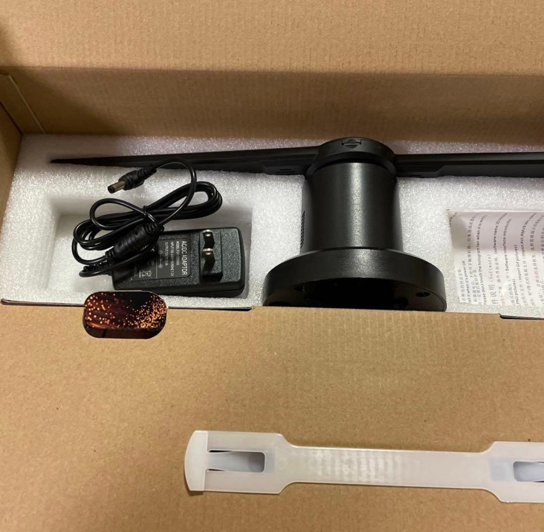 ３D ホログラム　ディスプレイ