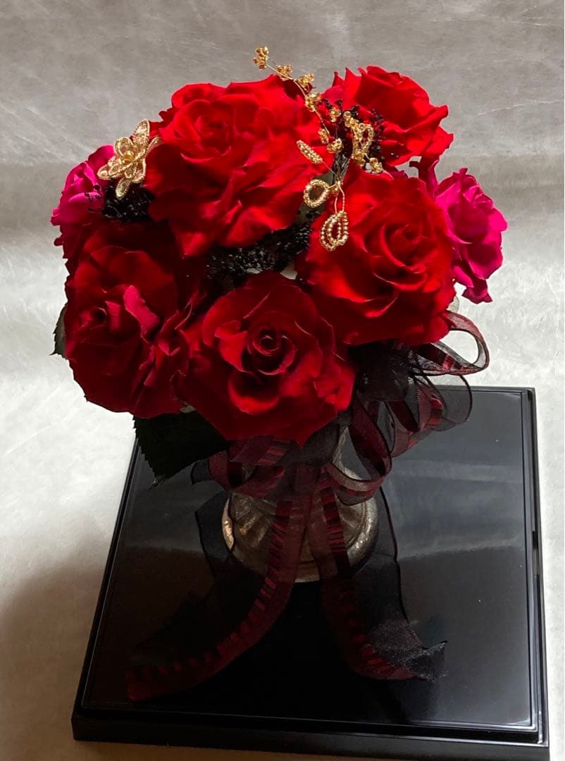 お値引中！ ☆超高級☆プレゼントにも最適︎✿プリザーブドフラワーアレンジメント 赤