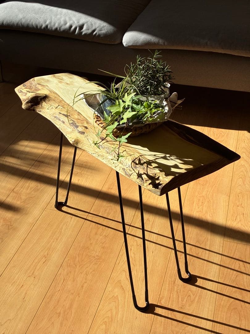 国産桂かつら【和モダンな佇まい】無垢天然一枚板サイドテーブル