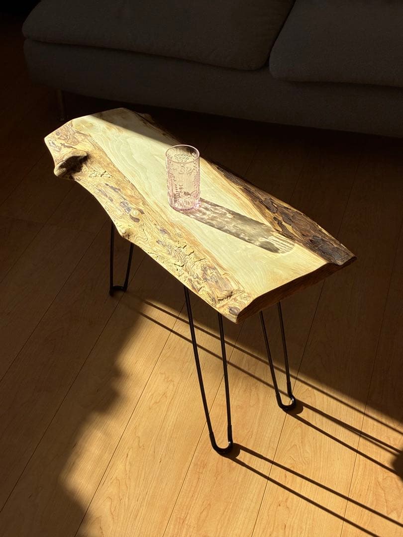 国産桂かつら【和モダンな佇まい】無垢天然一枚板サイドテーブル