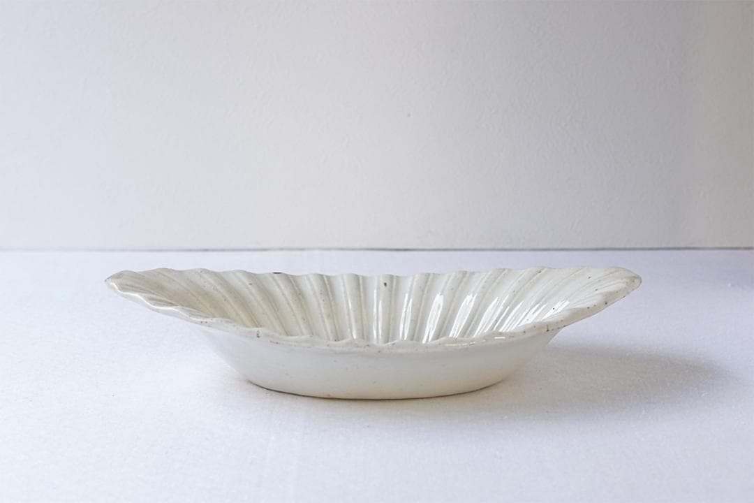 フランスアンティーク　ボルドー　美しい　エンボス　ラヴィエ　25.8cm