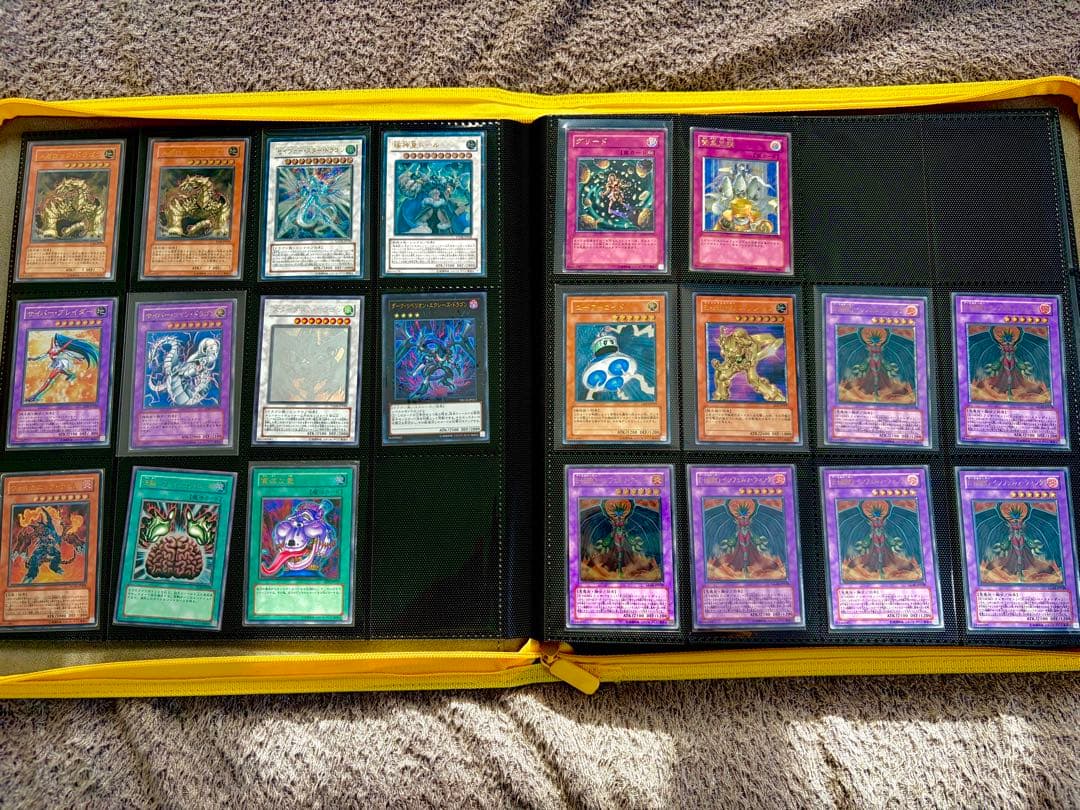 遊戯王　引退品　レリーフなど　435枚