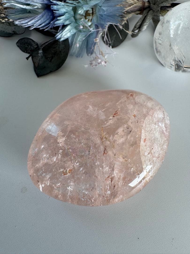 濃いピンク　ピンククリアクォーツ　パーム　虹だらけ　流通名　ピンクアゼツライト