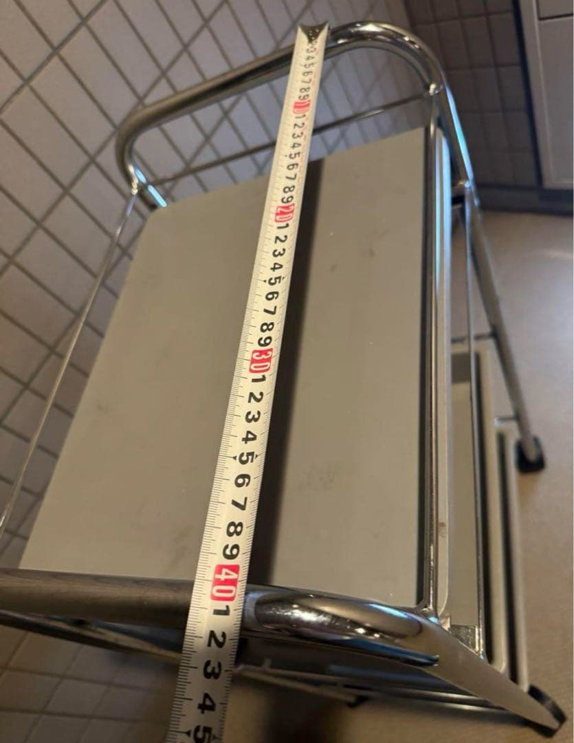 業務用　キャスター付き 東京池袋　サロン 美容室 理髪　 収納ワゴン