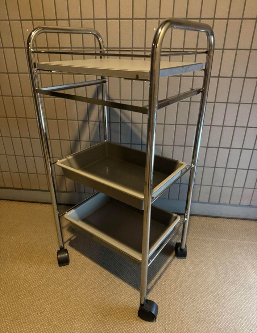 業務用　キャスター付き 東京池袋　サロン 美容室 理髪　 収納ワゴン
