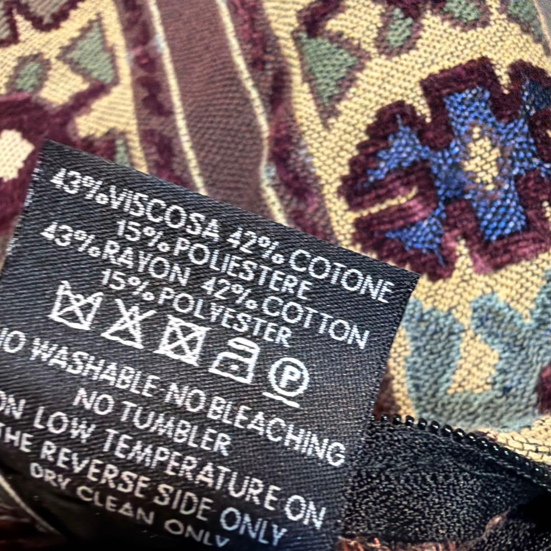 GUCCI グッチ　幾何学模様 クッションカバー　☆レアです。