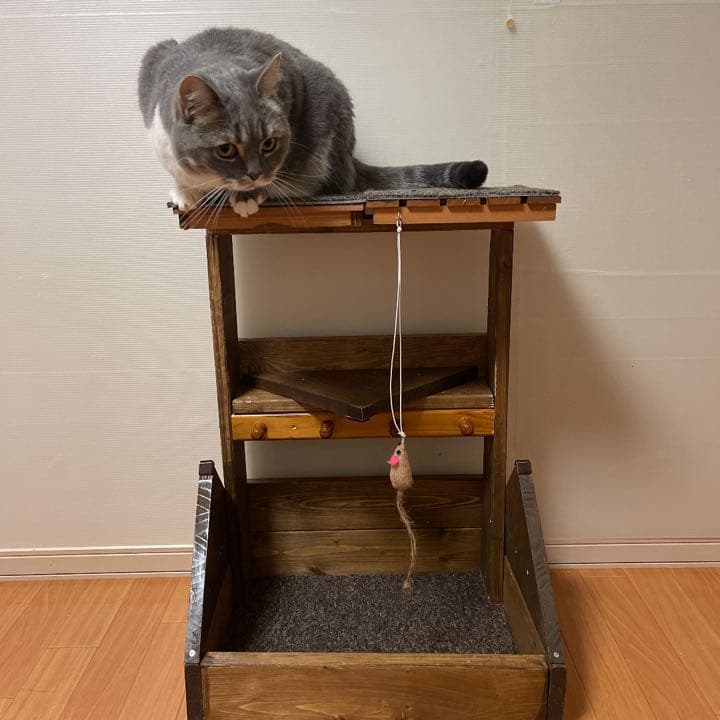 キャットタワー　DIY ハンドメイド　小屋　木製　物置