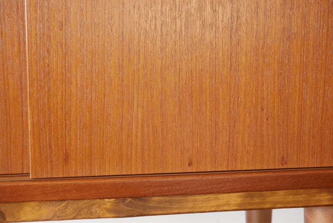 【出品2/10まで】 北欧ヴィンテージ　デンマーク　チーク　キャビネット