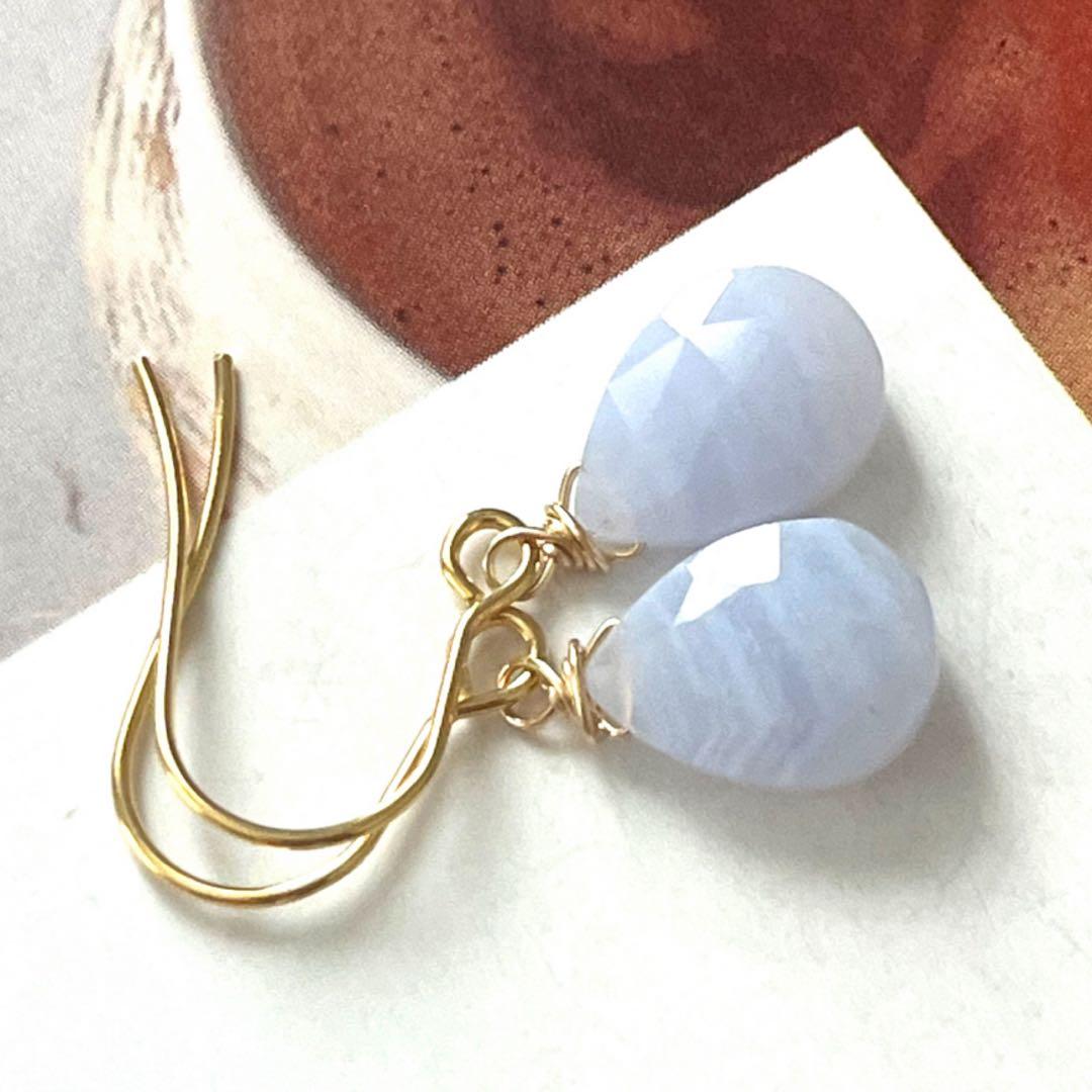 1点作品☺︎ ブルーレースアゲートピアス　イヤリングに変更可能☺︎