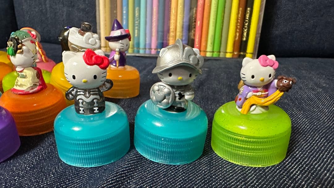希少　レトロ　ハローキティ ペットボトルキャップ 27体セット 激レア