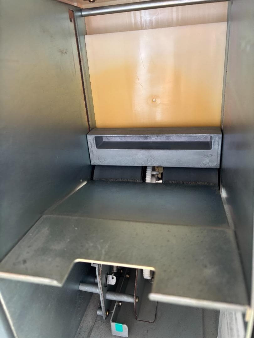 （ジャンク）ジャンボカードダス　本体　BCM-J100　カギ無し