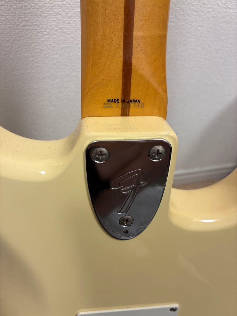 レフティ Jシリアル 011740 Fender ST72-600L OWH - メルカリ