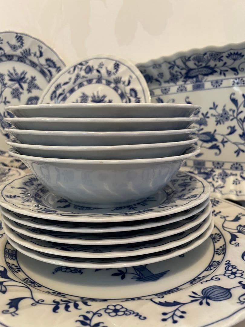 新品　Blue Elbe by Tanyo ブルーエルベ 皿　ボタニカル柄　28