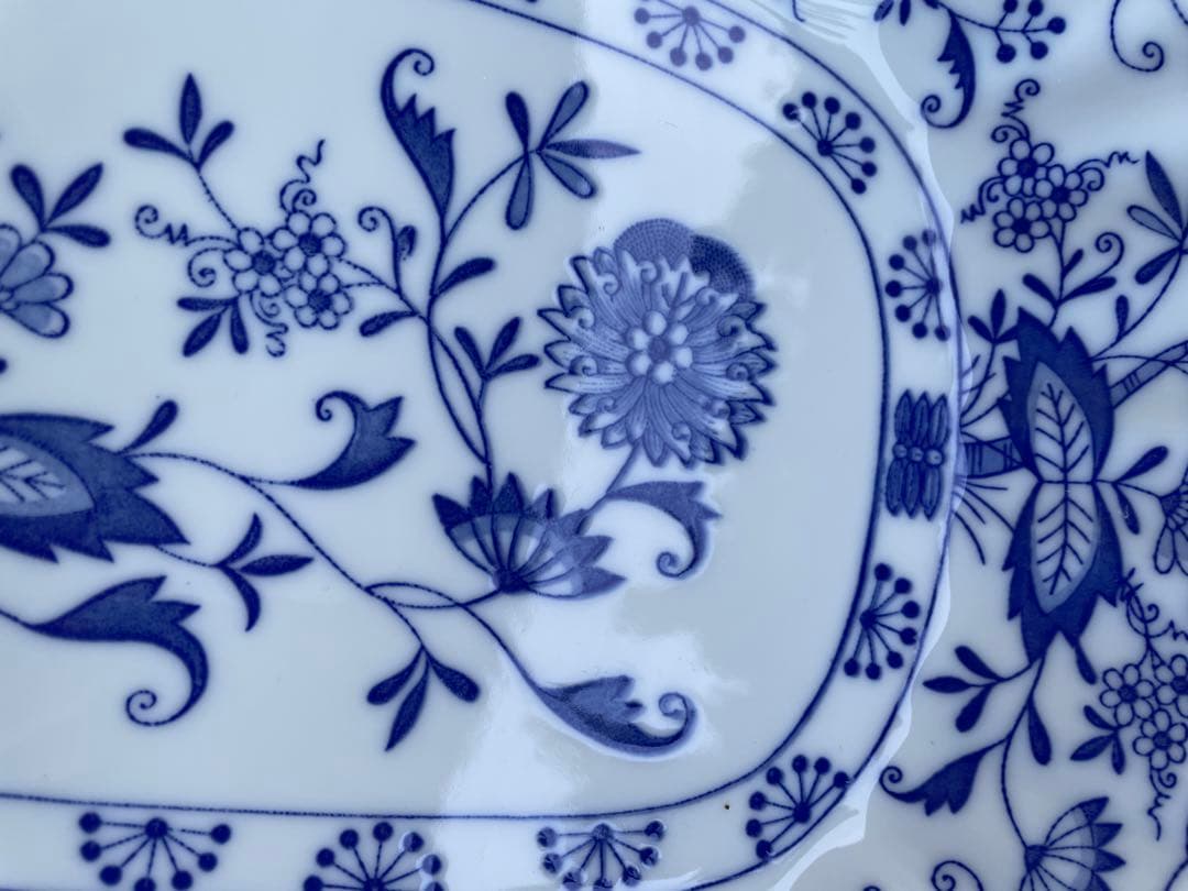 新品　Blue Elbe by Tanyo ブルーエルベ 皿　ボタニカル柄　28