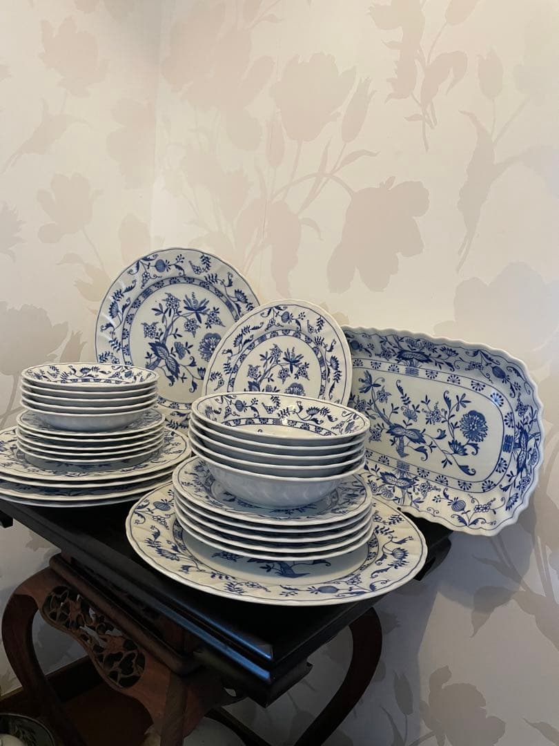 新品　Blue Elbe by Tanyo ブルーエルベ 皿　ボタニカル柄　28