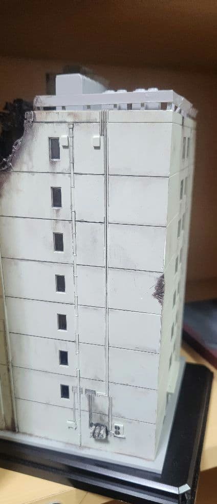 ジオラマ ビル 廃墟カスタム品