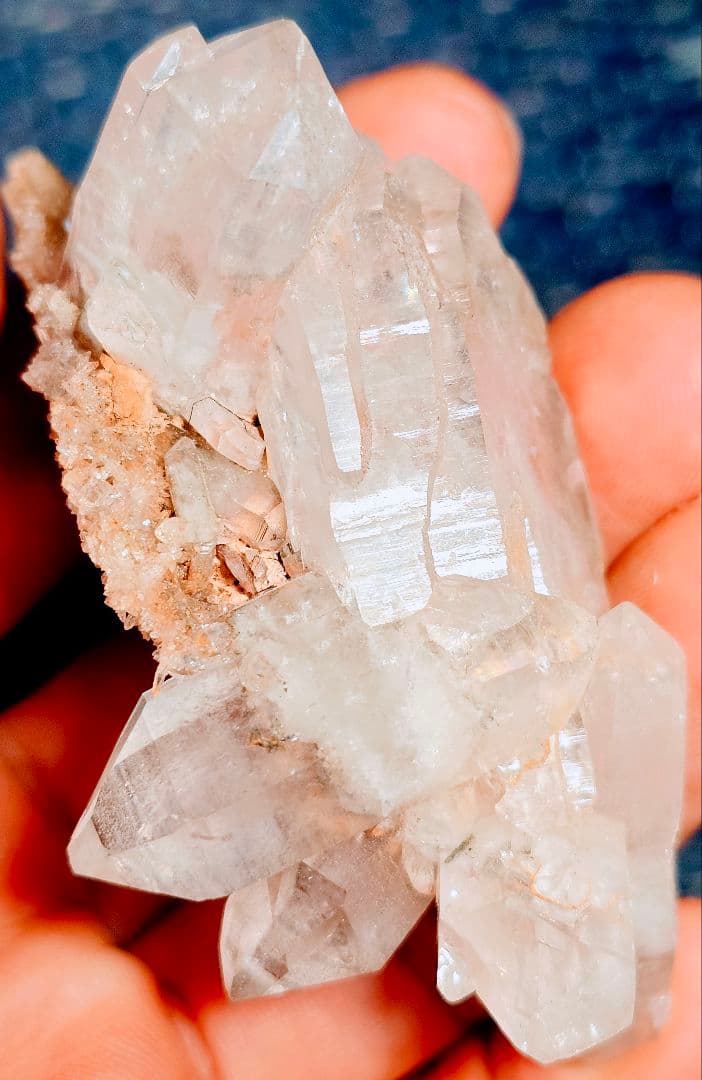 ヒマラヤのクル渓谷産 水晶クラスター