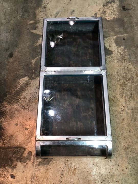 ブリキ ショーケース