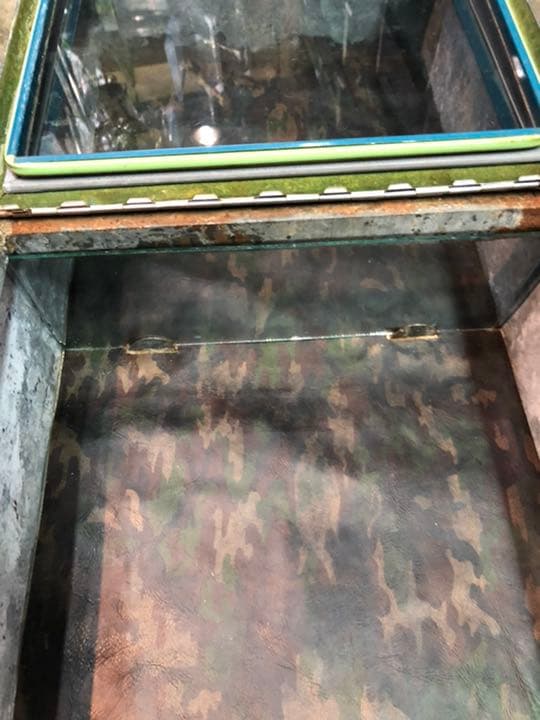 ブリキ ショーケース