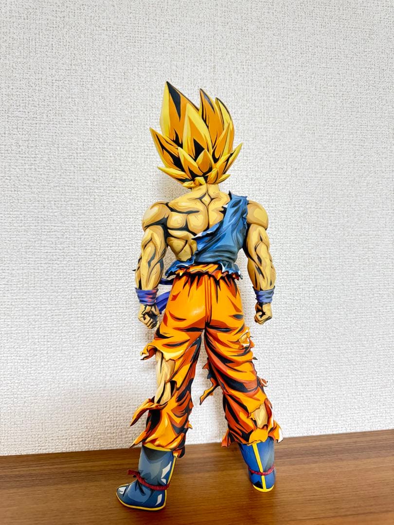 ドラゴンボールフィギュア　SMSP孫悟空　スーパーサイヤ人　二次元彩色リペイント