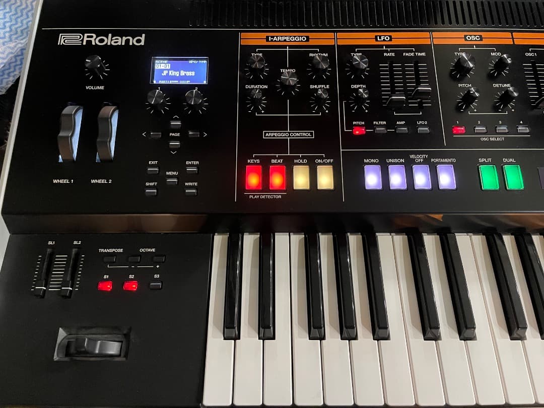 Roland JUPITER-X 美品 WC-1付属 即発送!!! - メルカリ