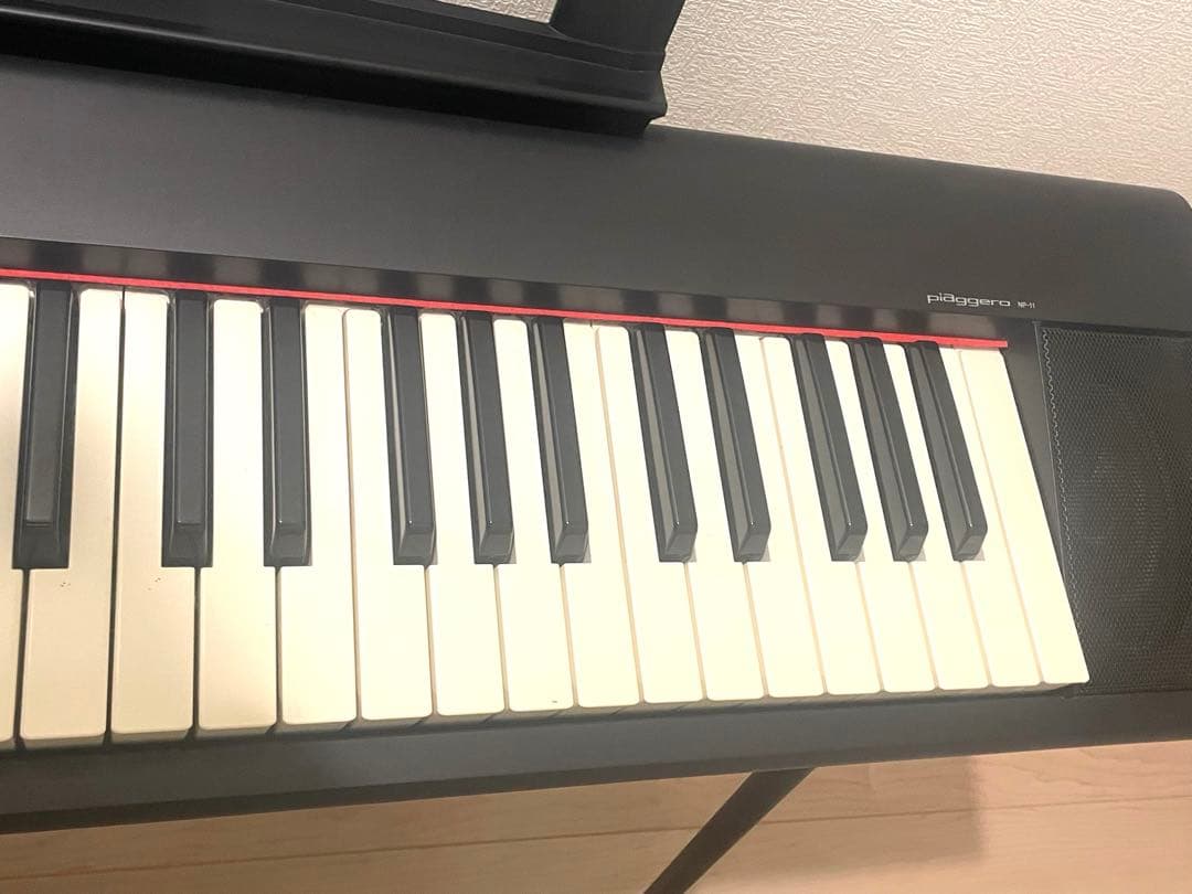 YAMAHA 電子キーボード piaggero NP-11 譜面台・アダプタ付